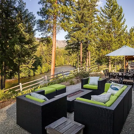Riffle River Lodge By Nw Comfy Cabins